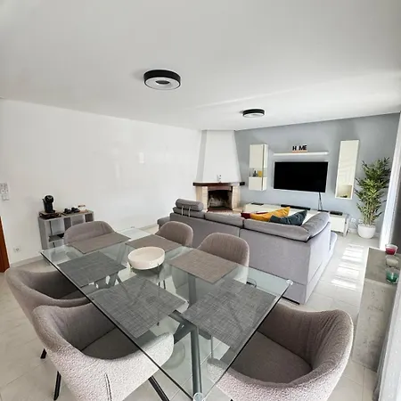 Modern House - Bbq - 4 Beds