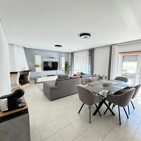 Modern House - Bbq - 4 Beds *